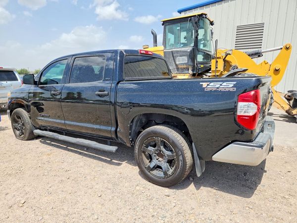 2018 TOYOTA TUNDRA SR5