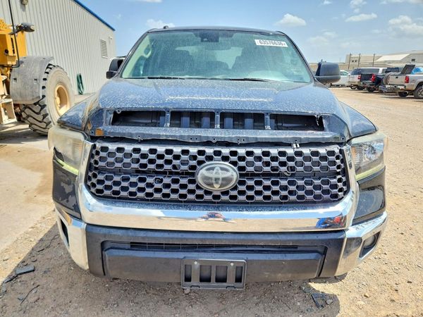 2018 TOYOTA TUNDRA SR5