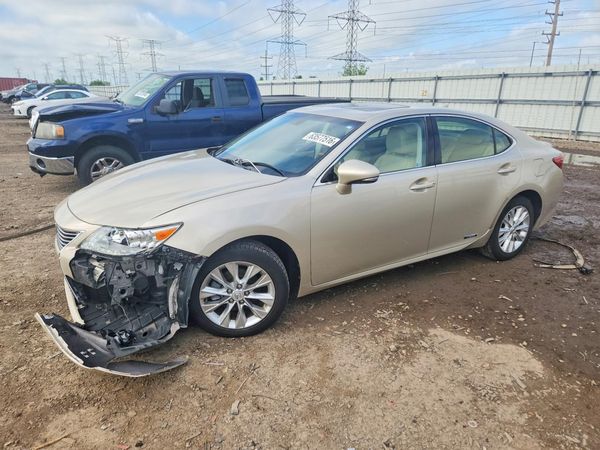 2013 LEXUS ES