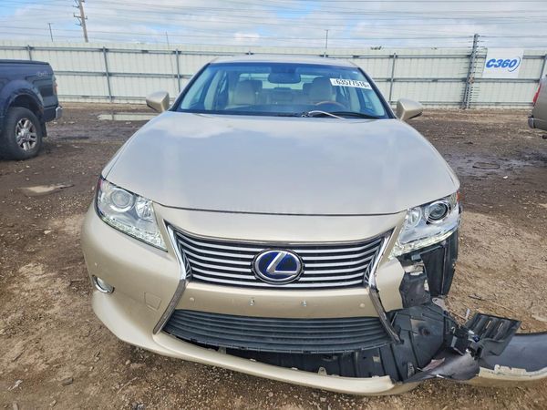 2013 LEXUS ES 300h