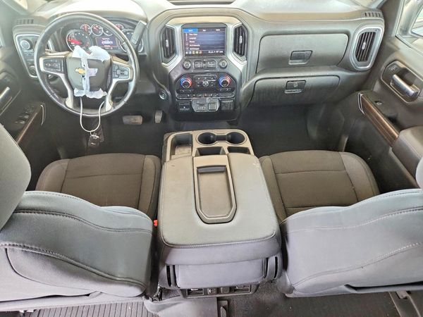 2021 CHEVROLET SILVERADO LT