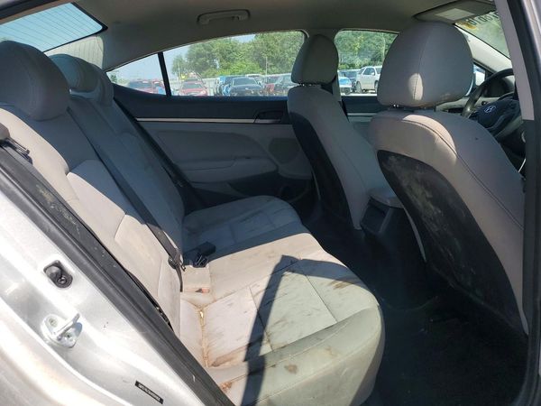 2017 HYUNDAI ELANTRA SE Base