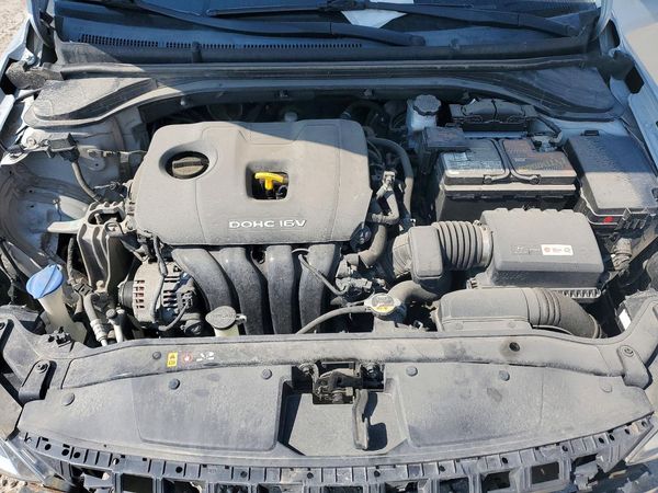 2017 HYUNDAI ELANTRA SE Base