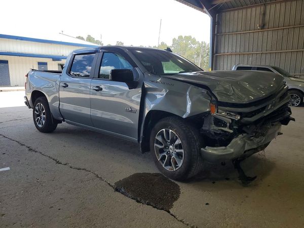2026 CHEVROLET SILVERADO RST — Passenger 3/4