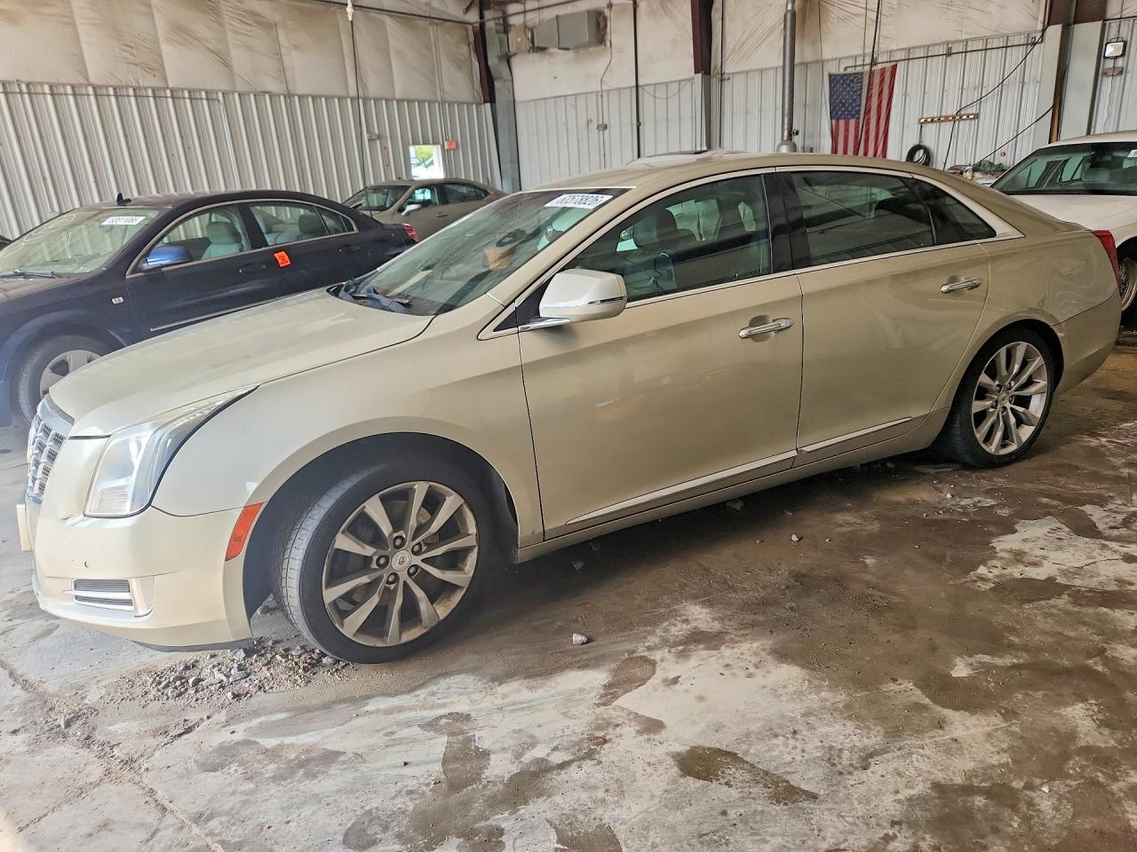 2015 CADILLAC XTS Luxury