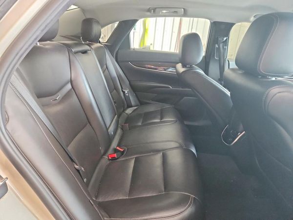 2015 CADILLAC XTS Luxury