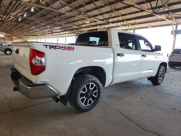 2015 TOYOTA TUNDRA SR5 Grade