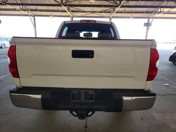 2015 TOYOTA TUNDRA SR5 Grade