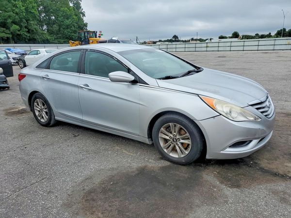 2012 HYUNDAI SONATA