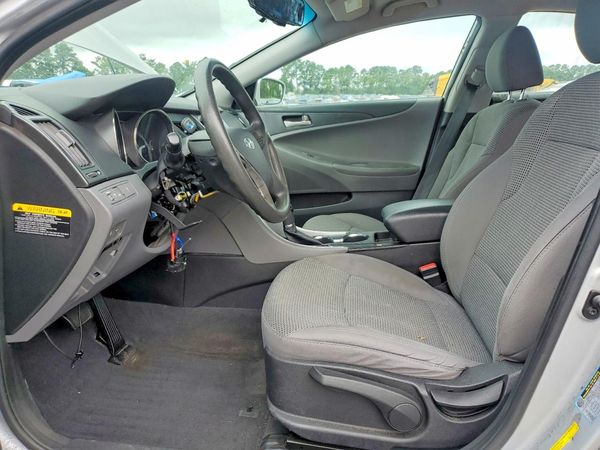 2012 HYUNDAI SONATA