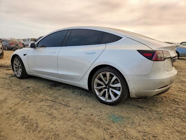2018 TESLA MODEL 3