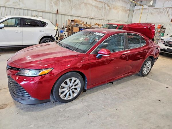 2018 TOYOTA CAMRY