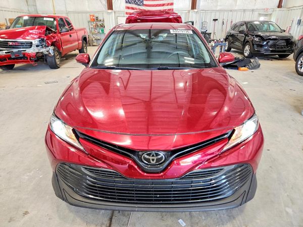 2018 TOYOTA CAMRY