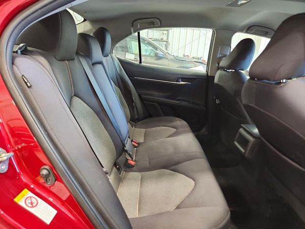 2018 TOYOTA CAMRY
