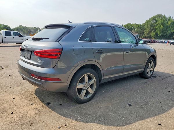 2015 AUDI Q3 quattro Premium Plus