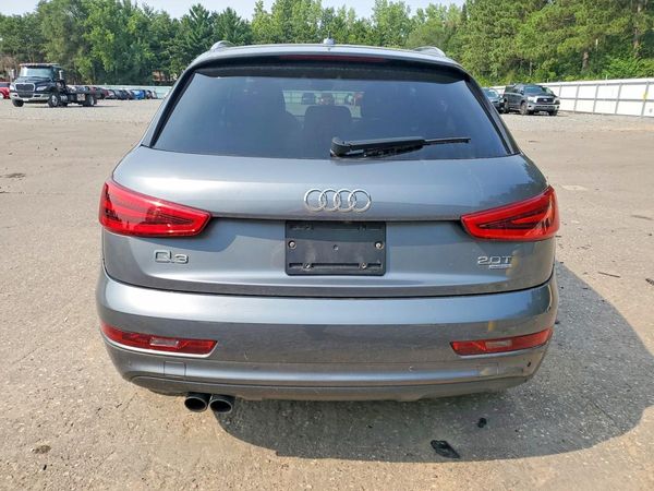 2015 AUDI Q3 quattro Premium Plus