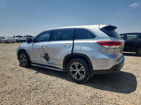 2018 TOYOTA HIGHLANDER LE/LE Plus