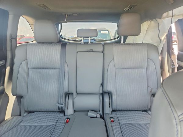 2018 TOYOTA HIGHLANDER LE/LE Plus