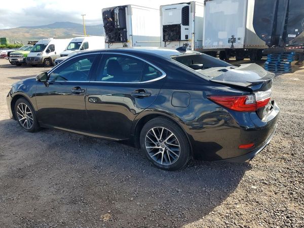 2016 LEXUS ES