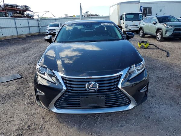 2016 LEXUS ES
