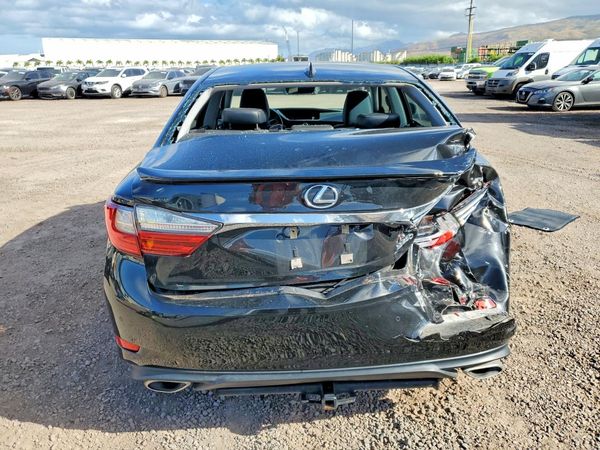 2016 LEXUS ES
