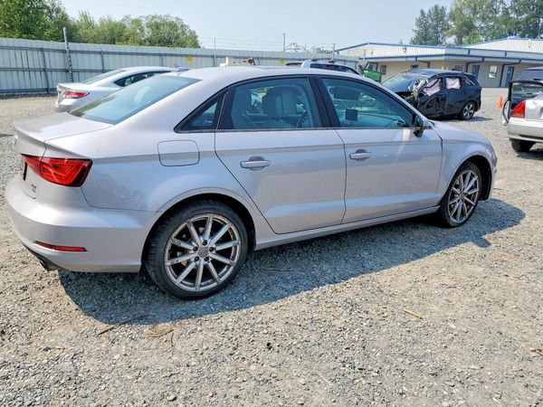 2015 AUDI A3