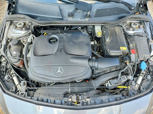 2015 MERCEDES-BENZ CLA