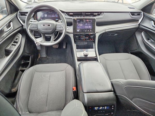 2023 JEEP GRAND CHEROKEE L LAREDO 4X4