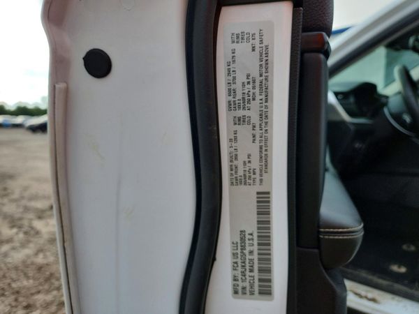 2023 JEEP GRAND CHEROKEE L LAREDO 4X4