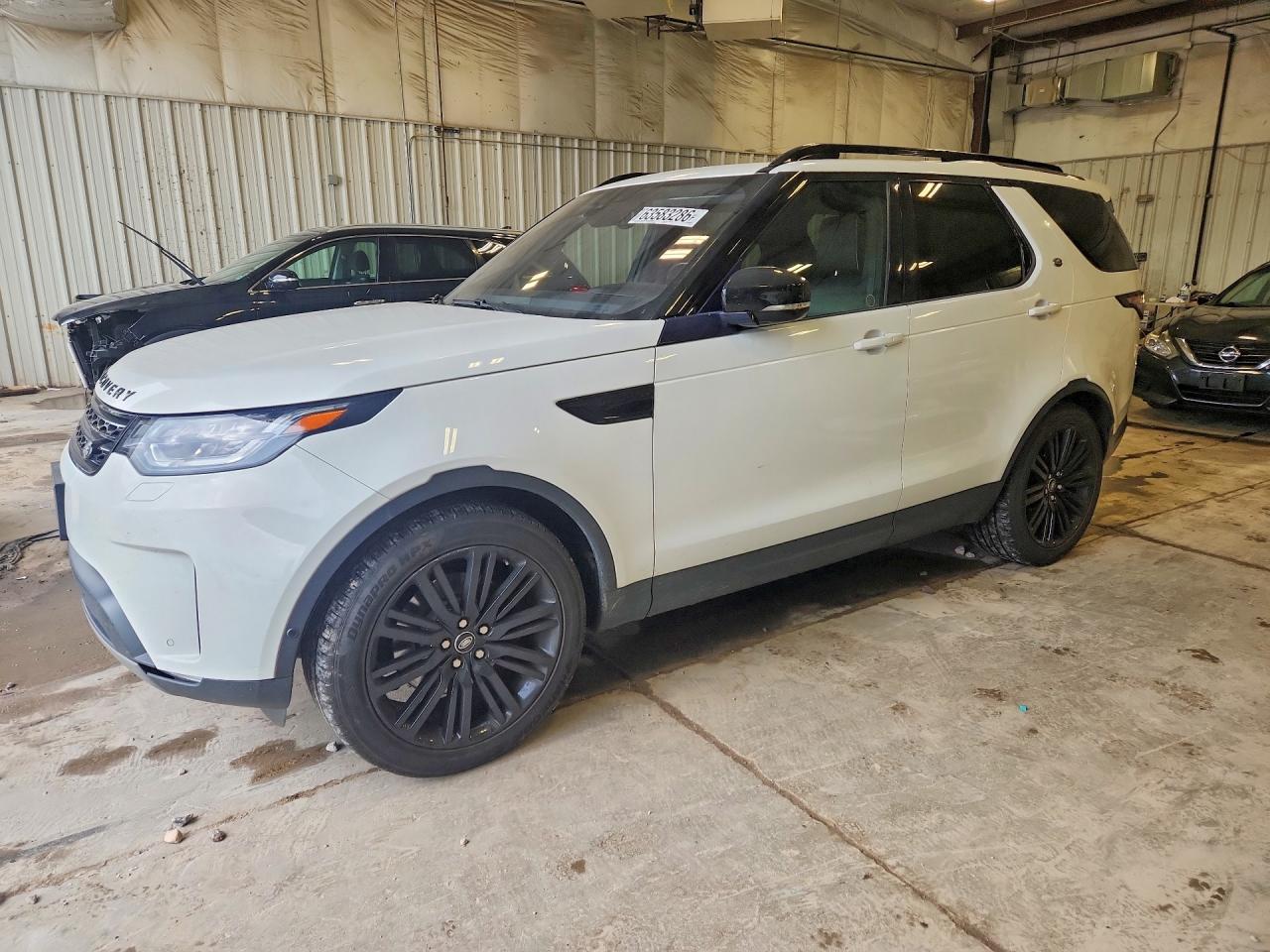 2017 LAND ROVER DISCOVERY