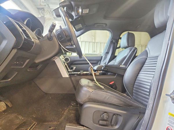 2017 LAND ROVER DISCOVERY
