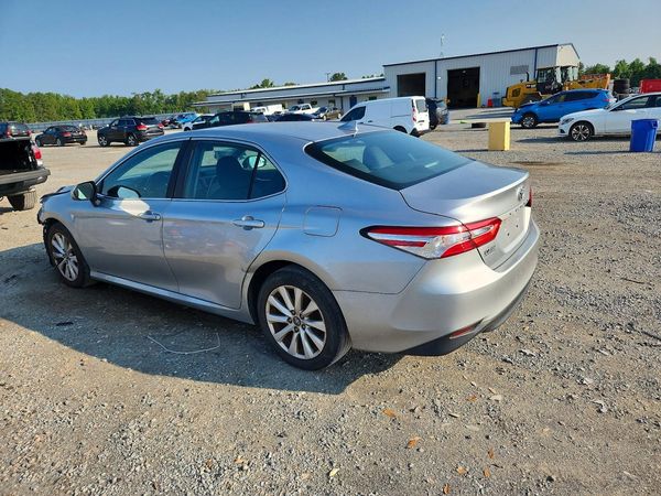 2020 TOYOTA CAMRY