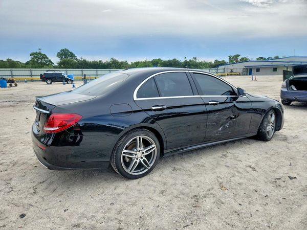 2017 MERCEDES-BENZ E E300