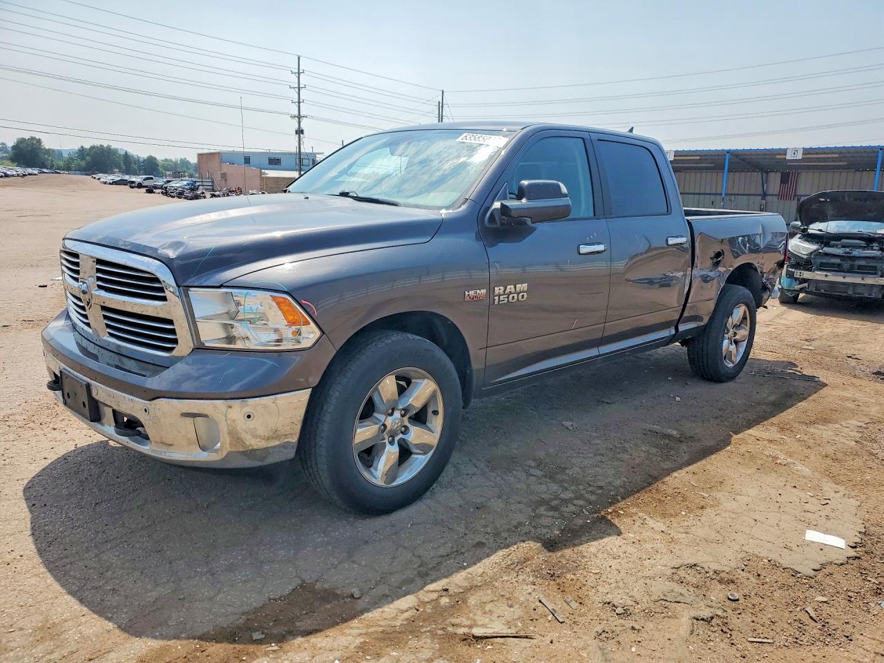 2018 RAM 1500 SLT CREW CAB 4X4