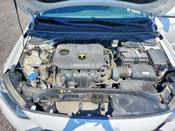 2017 HYUNDAI ELANTRA
