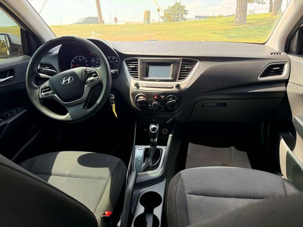 2019 HYUNDAI ACCENT SE and SEL