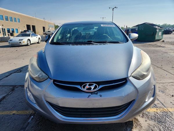 2013 HYUNDAI ELANTRA