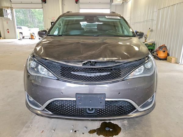 2017 CHRYSLER PACIFICA Touring L Plus