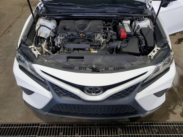2020 TOYOTA CAMRY