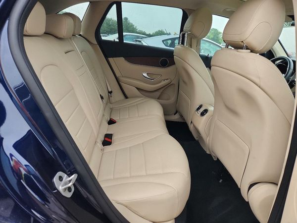 2021 MERCEDES-BENZ GLC GLC300-4M