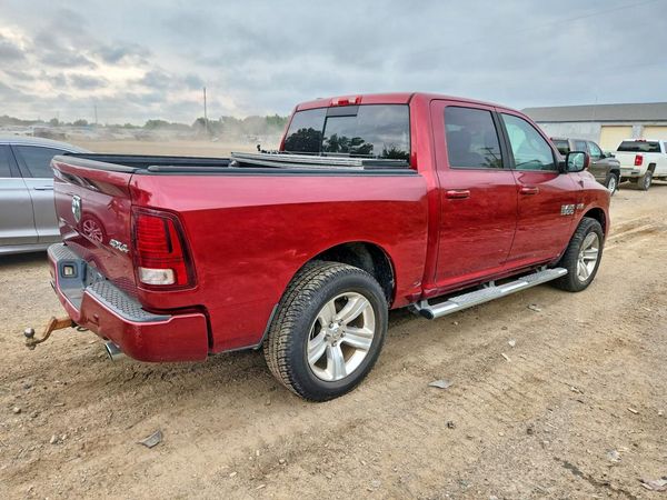 2015 RAM 1500 Sport
