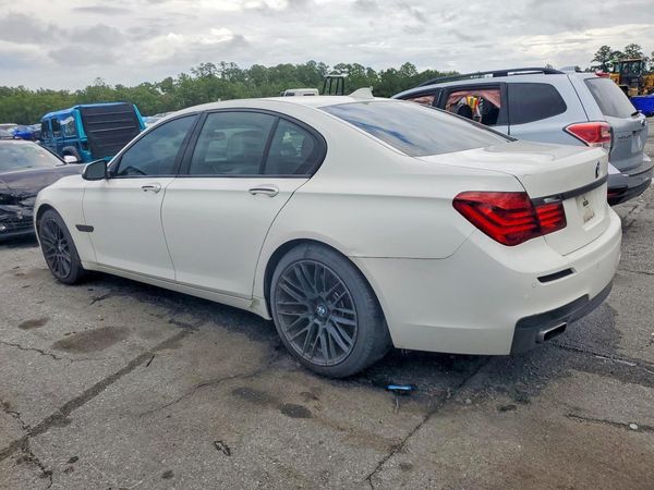 2015 BMW 750 750i/Alpina B7