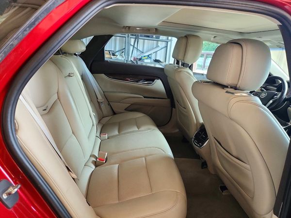 2013 CADILLAC XTS