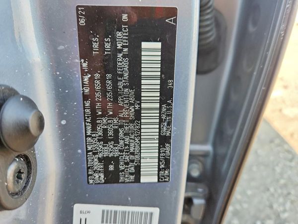 2021 TOYOTA HIGHLANDER LE