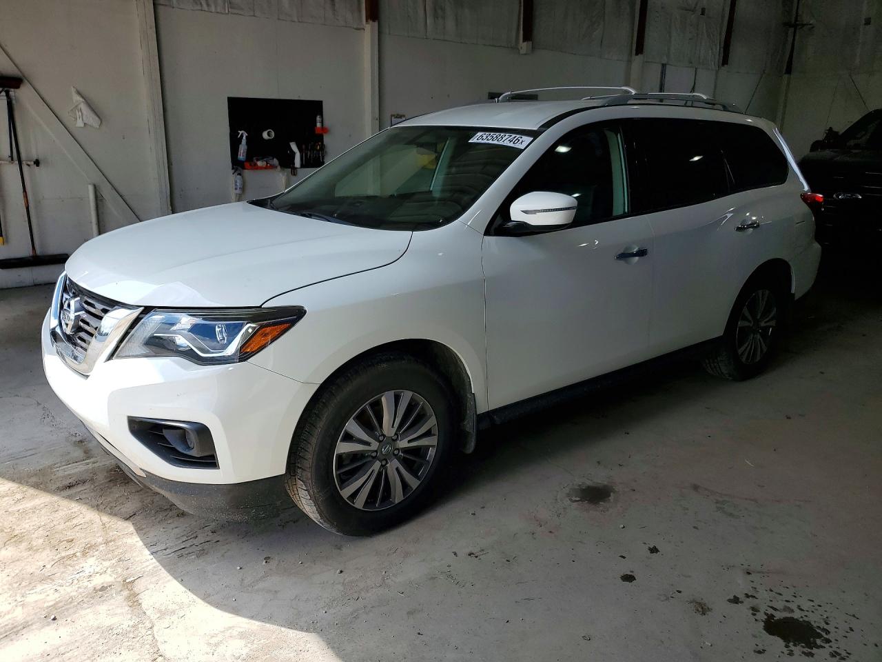 2018 NISSAN PATHFINDER — Front 3/4