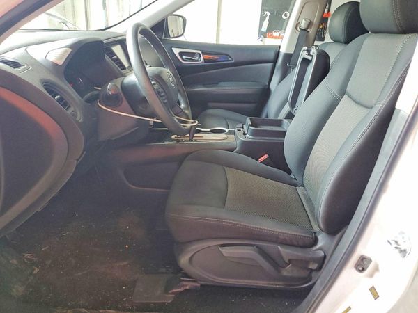 2018 NISSAN PATHFINDER — DENT