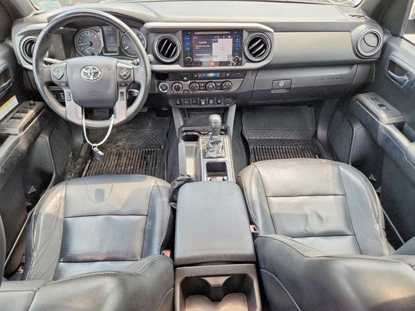 2019 TOYOTA TACOMA SR5