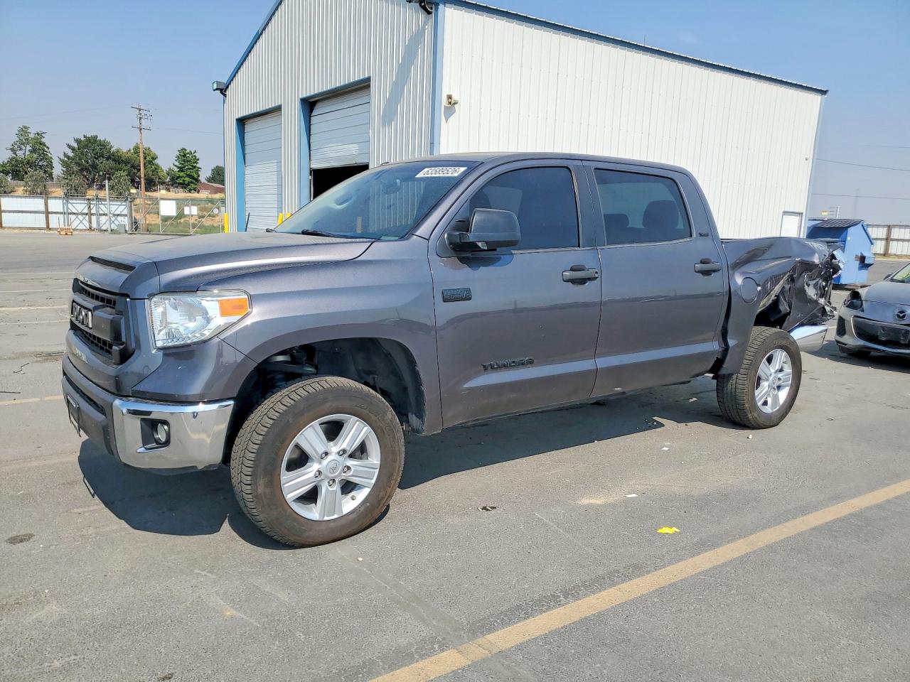 2017 TOYOTA TUNDRA