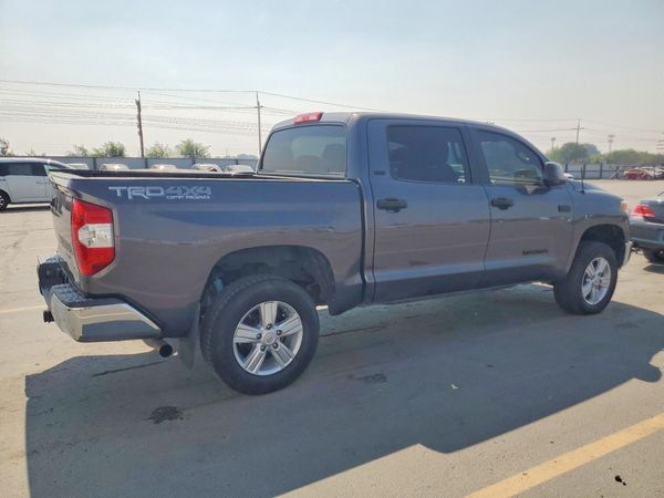 2017 TOYOTA TUNDRA