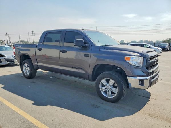 2017 TOYOTA TUNDRA